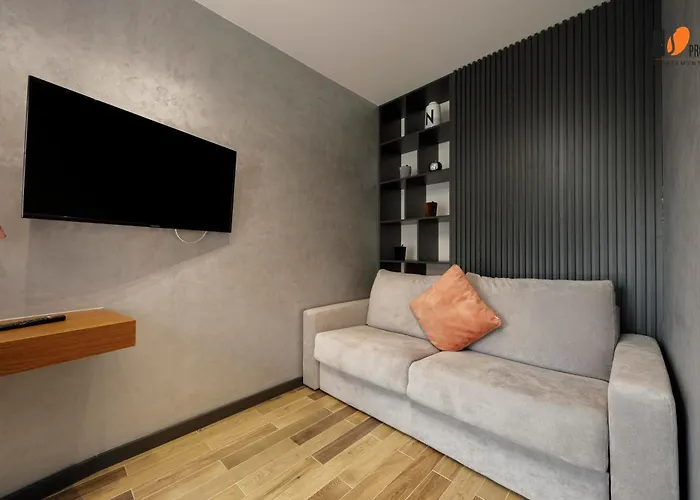 Premium Stone Hill - Baseny&jacuzzi שצ'קלארסקה פוראובה