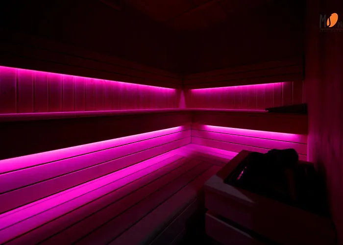 Premium Stone Hill - Baseny&jacuzzi שצ'קלארסקה פוראובה